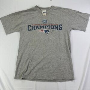 Vintage 2004 New England Patriots Super Bowl Champions Gray T Shirt Men's M